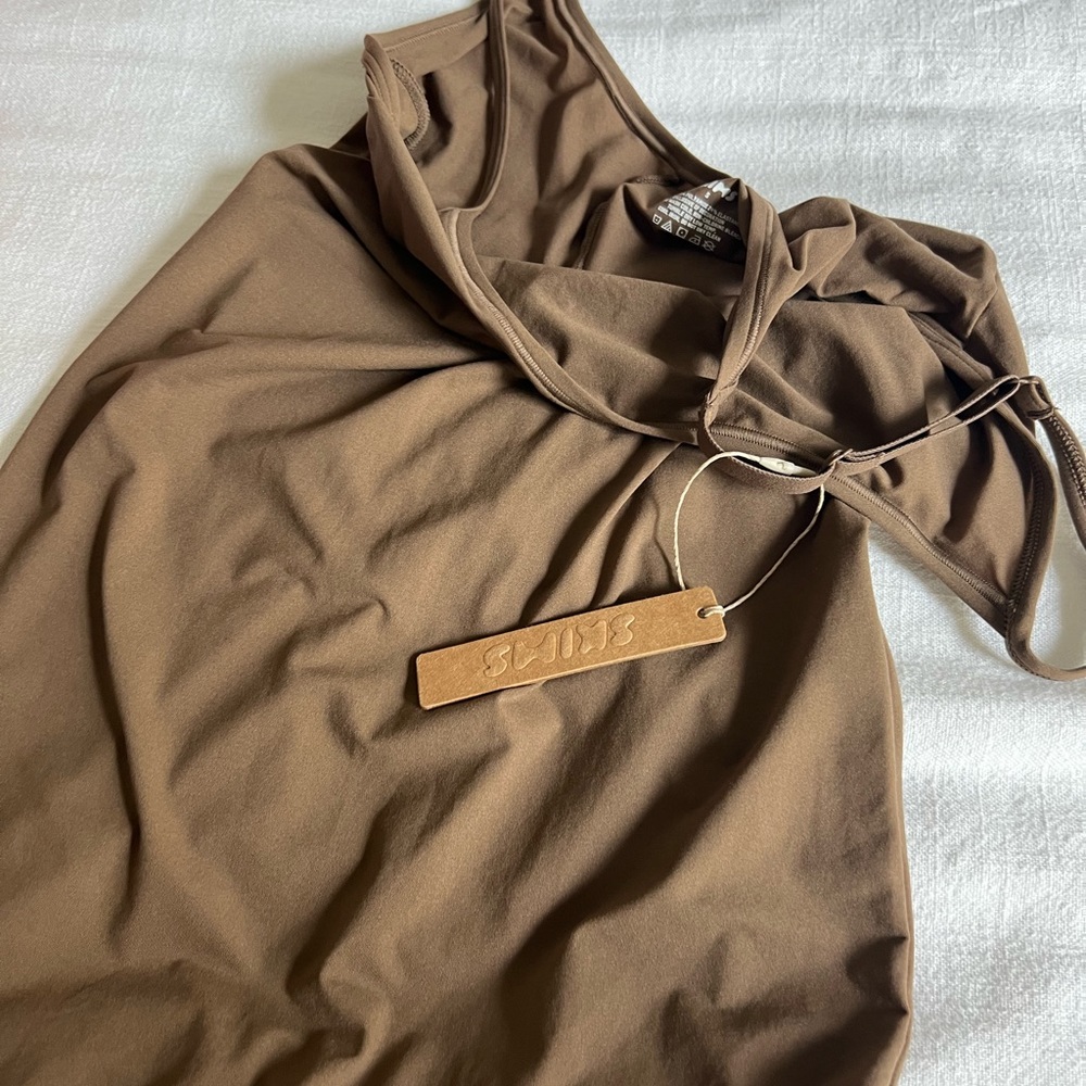 SKIMS FITS EVERYBODY SLIP DRESS NEW NEVER WORN